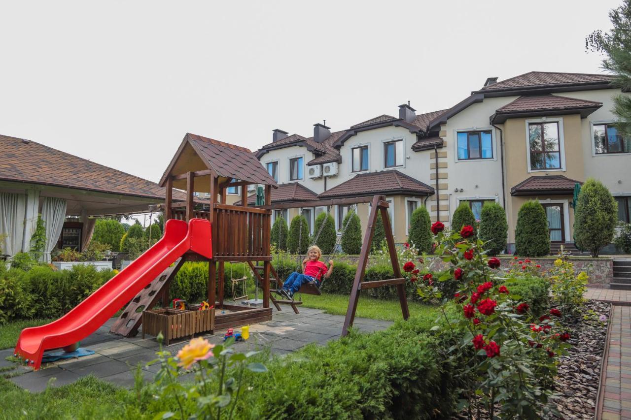 Otte Hotel Myrhorod Exterior photo