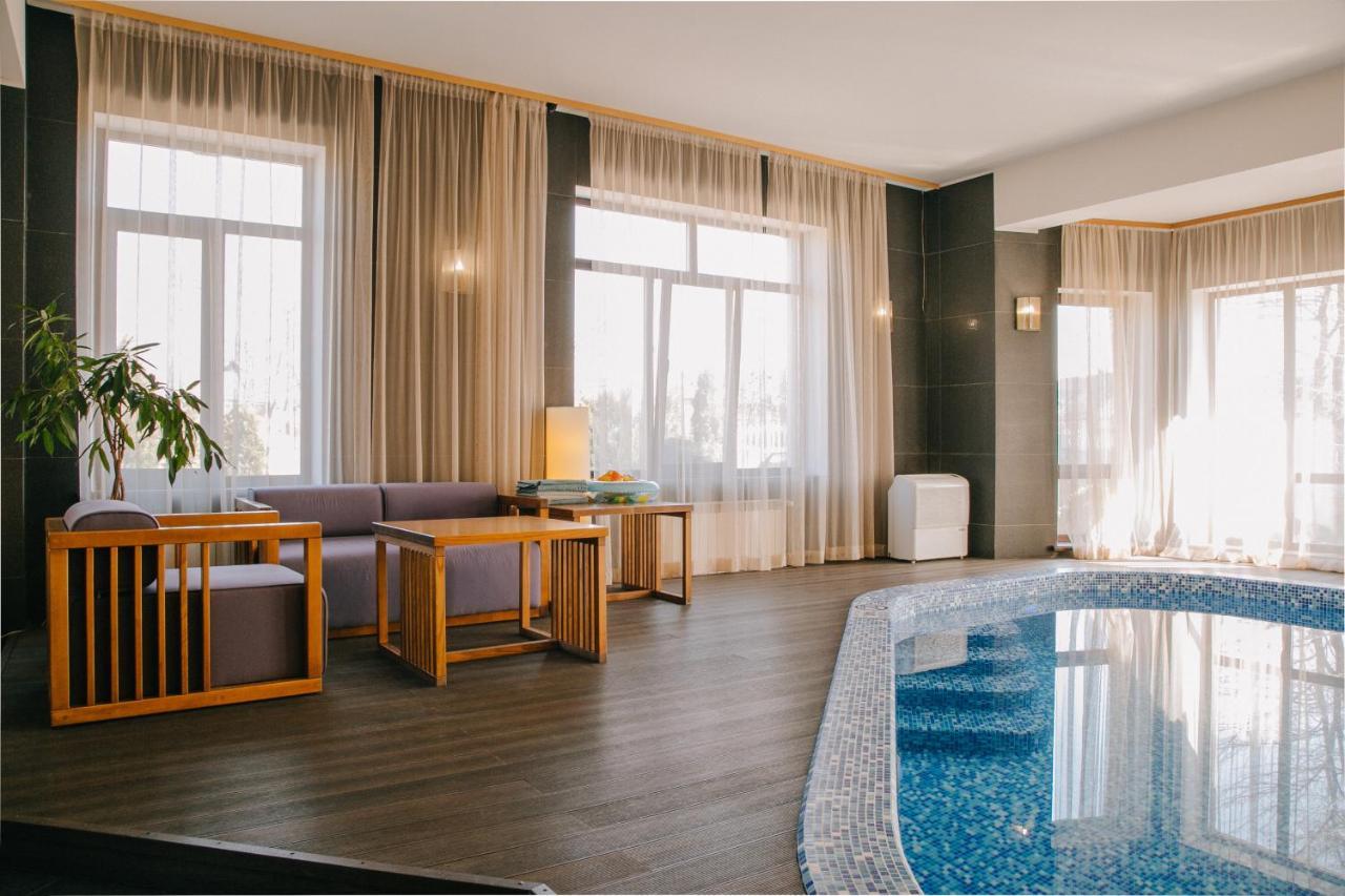 Otte Hotel Myrhorod Exterior photo