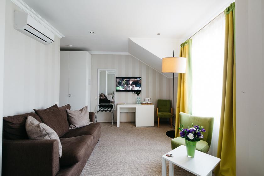 Otte Hotel Myrhorod Exterior photo